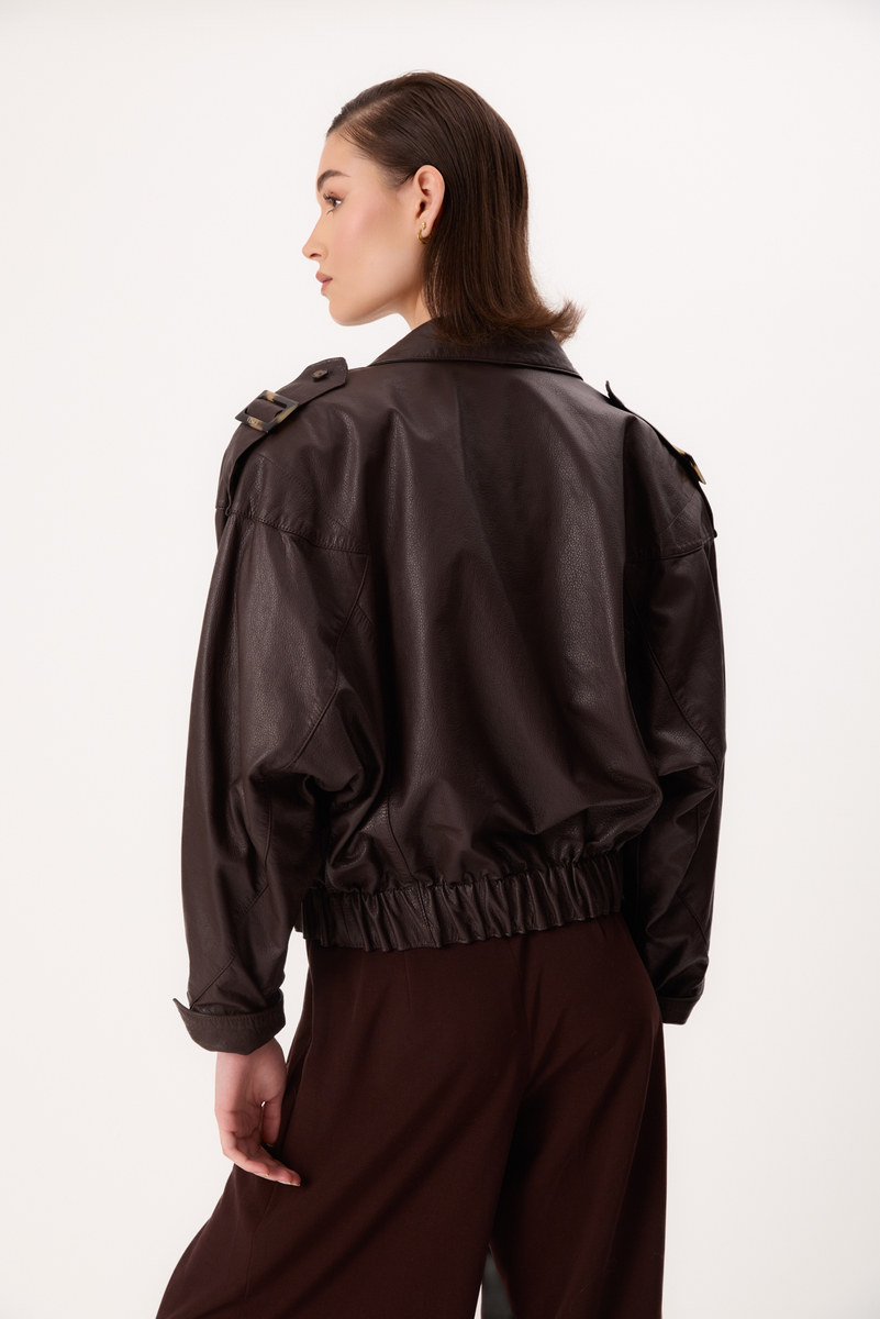 BRĄZOWA KURTKA SKÓRZANA W KROJU BOMBER