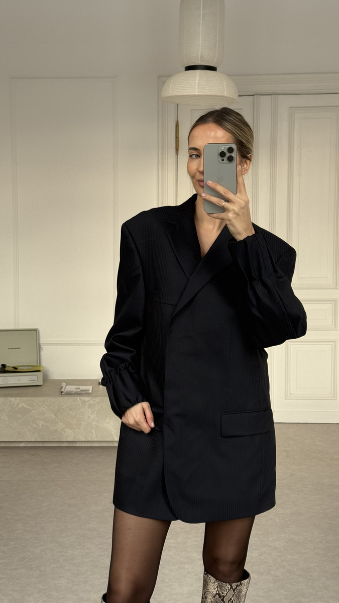 LONG MINIMALIST NAVY BLUE PINSTRIPE BLAZER MODEL No8