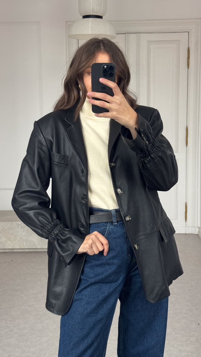 LONG WAISTED LEATHER JACKET