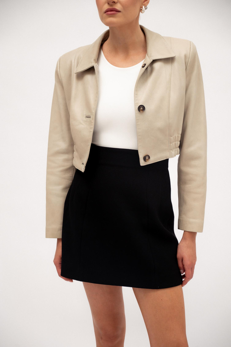 SMALL LIGHT LEATHER JACKET IN PISTACHIO COLOR