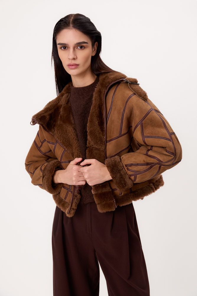 SHORT CARAMEL PATCHWORK NATURAL SHEEPSKIN