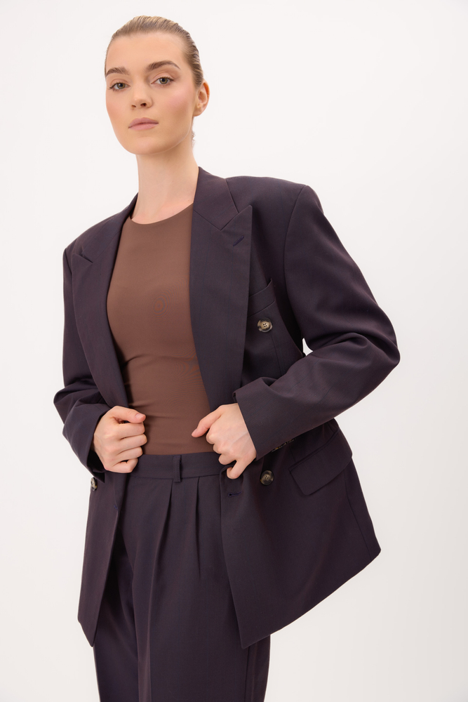 TWO-PIECE PLUMP COLOR SUIT - DOUBLE-BREASTED JACKET AND SUIT TROUSERS