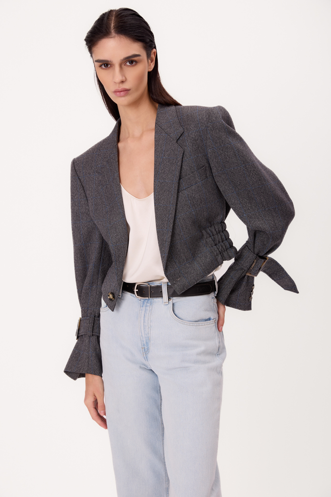 SZARA GŁADKA TALIOWANA PETITE MARYNARKA Z KLAMRAMI MODEL No5