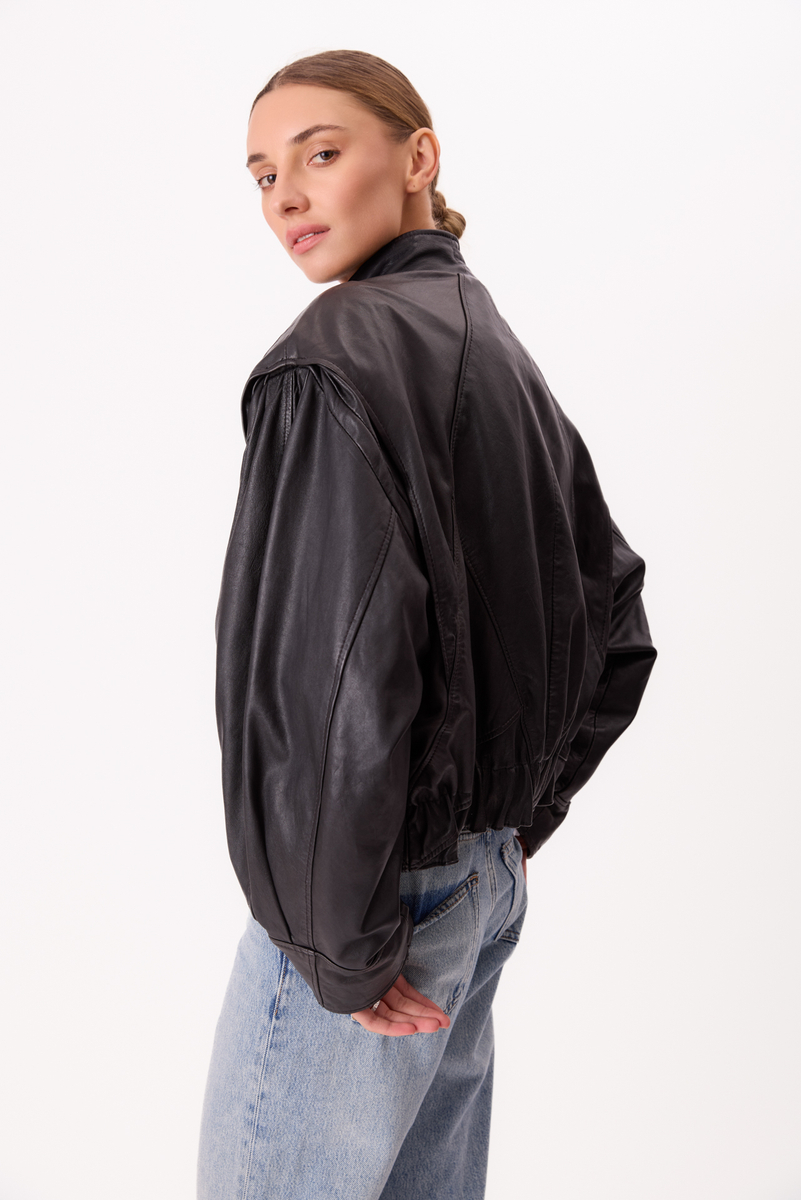 CZARNA KURTKA SKÓRZANA OVERSIZE