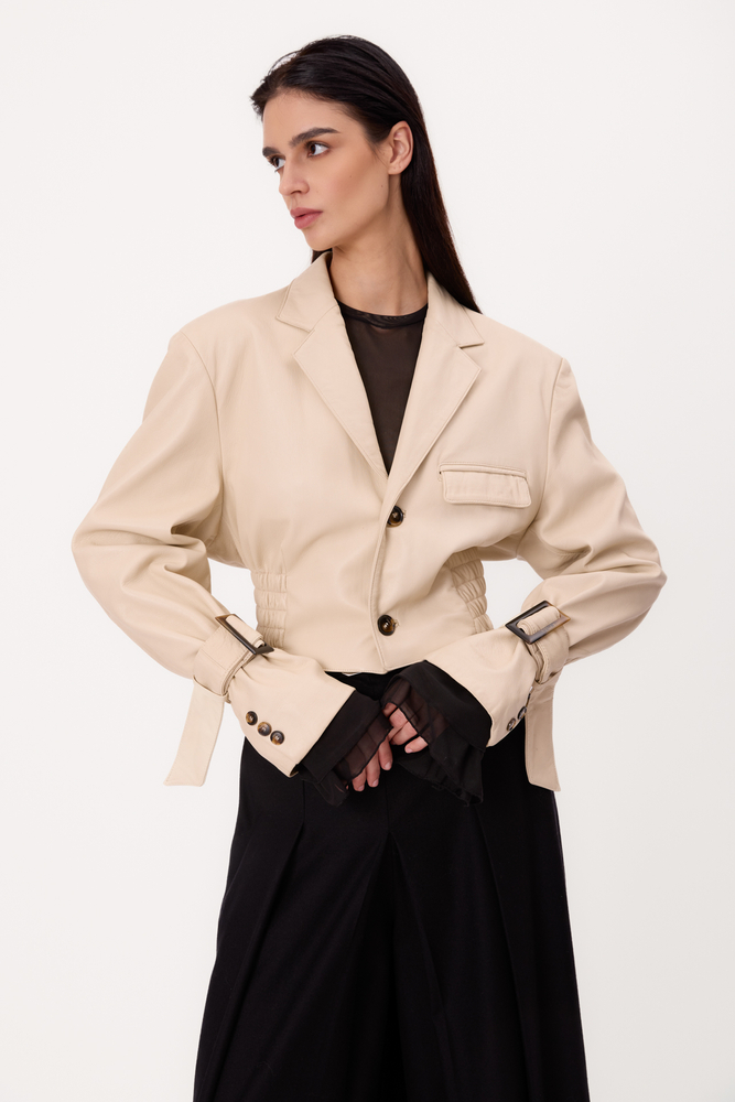 SHORT CREAM REGULAR LEATHER JACKET WITH ADJUSTABLE WAIST AND BUCKLES