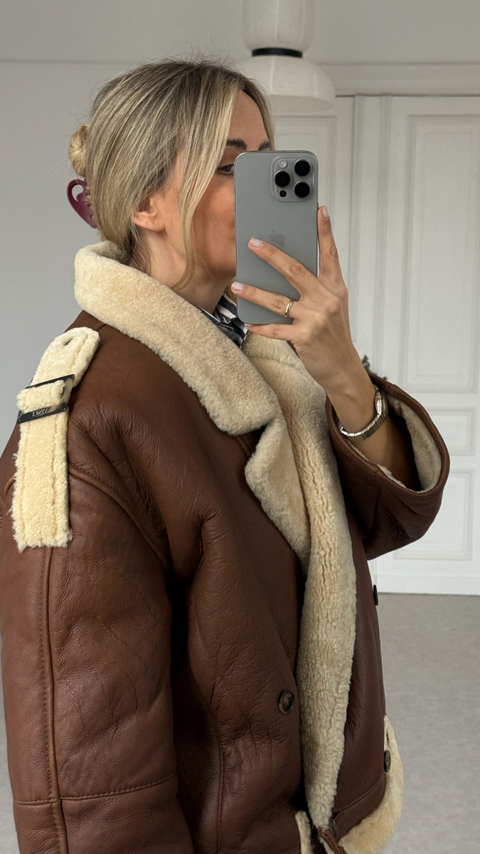 BROWN NATURAL SHEEPSKIN WITH EPADS