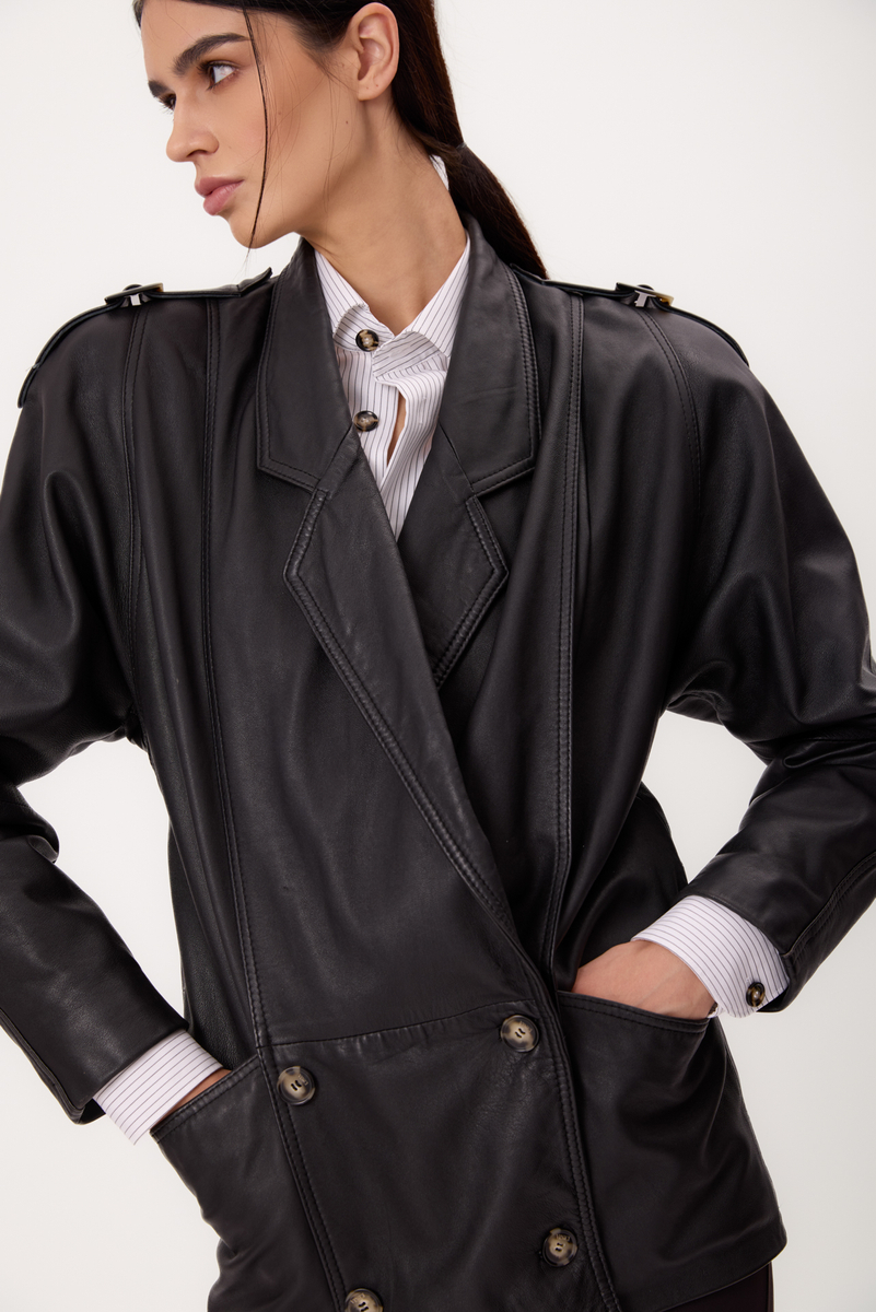 LONG BLACK PETITE LEATHER JACKET WITH STRAIGHT BACK, BUCKLES AND EPADS