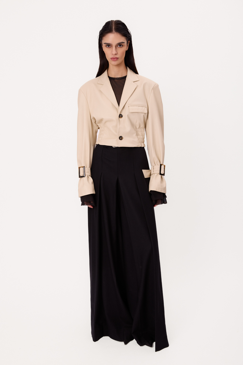 SHORT CREAM REGULAR LEATHER JACKET WITH ADJUSTABLE WAIST AND BUCKLES