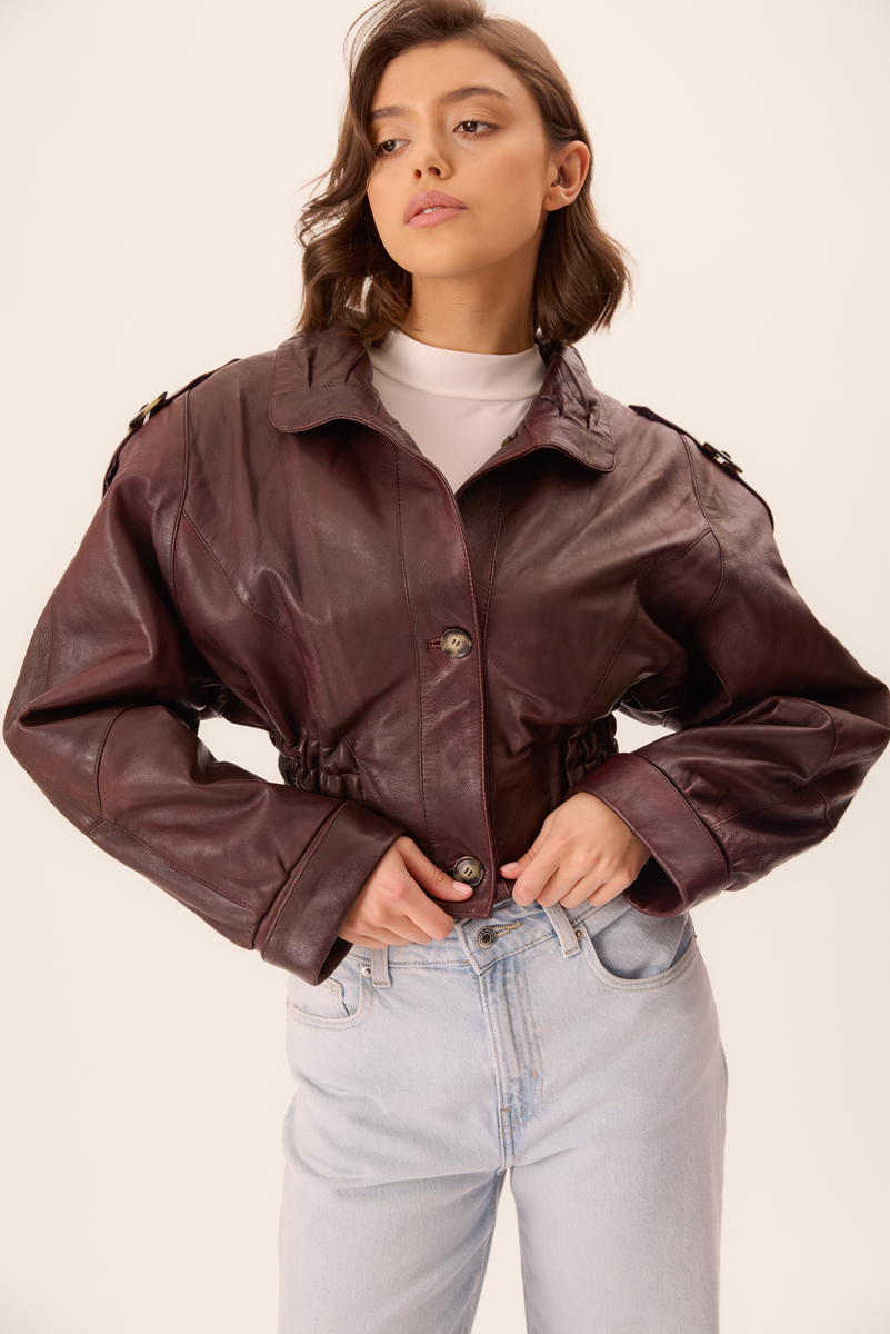 BURGUNDY FITTED LEATHER JACKET