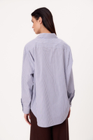 NIEBIESKA REGULAR KOSZULA OVERSIZE W PASKI Z ODPINANYMI PODUCHAMI