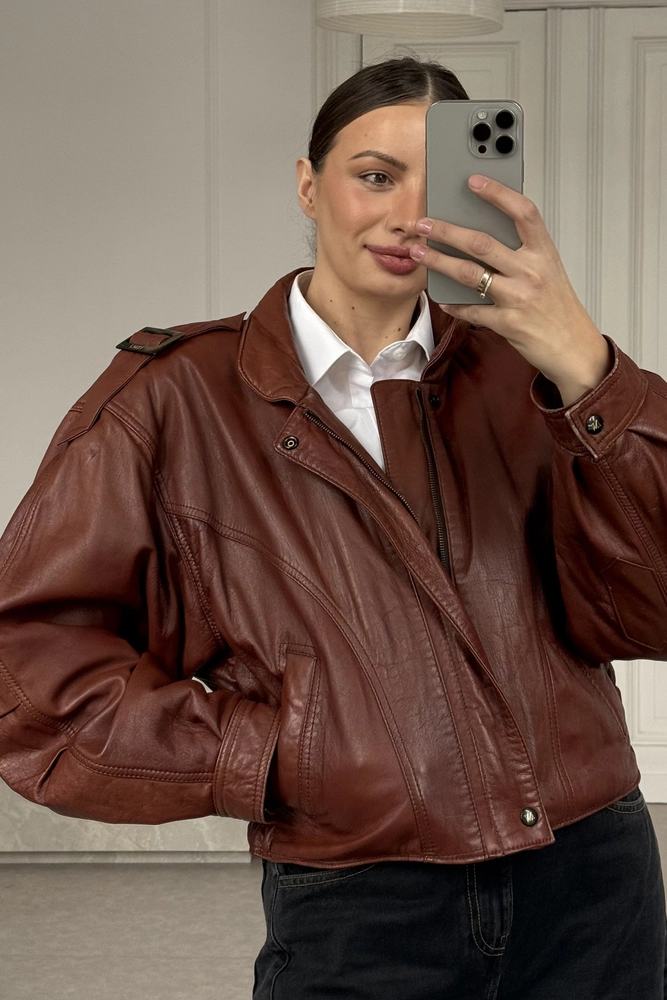 RUDA SKÓRZANA KURTKA Z PAGONAMI